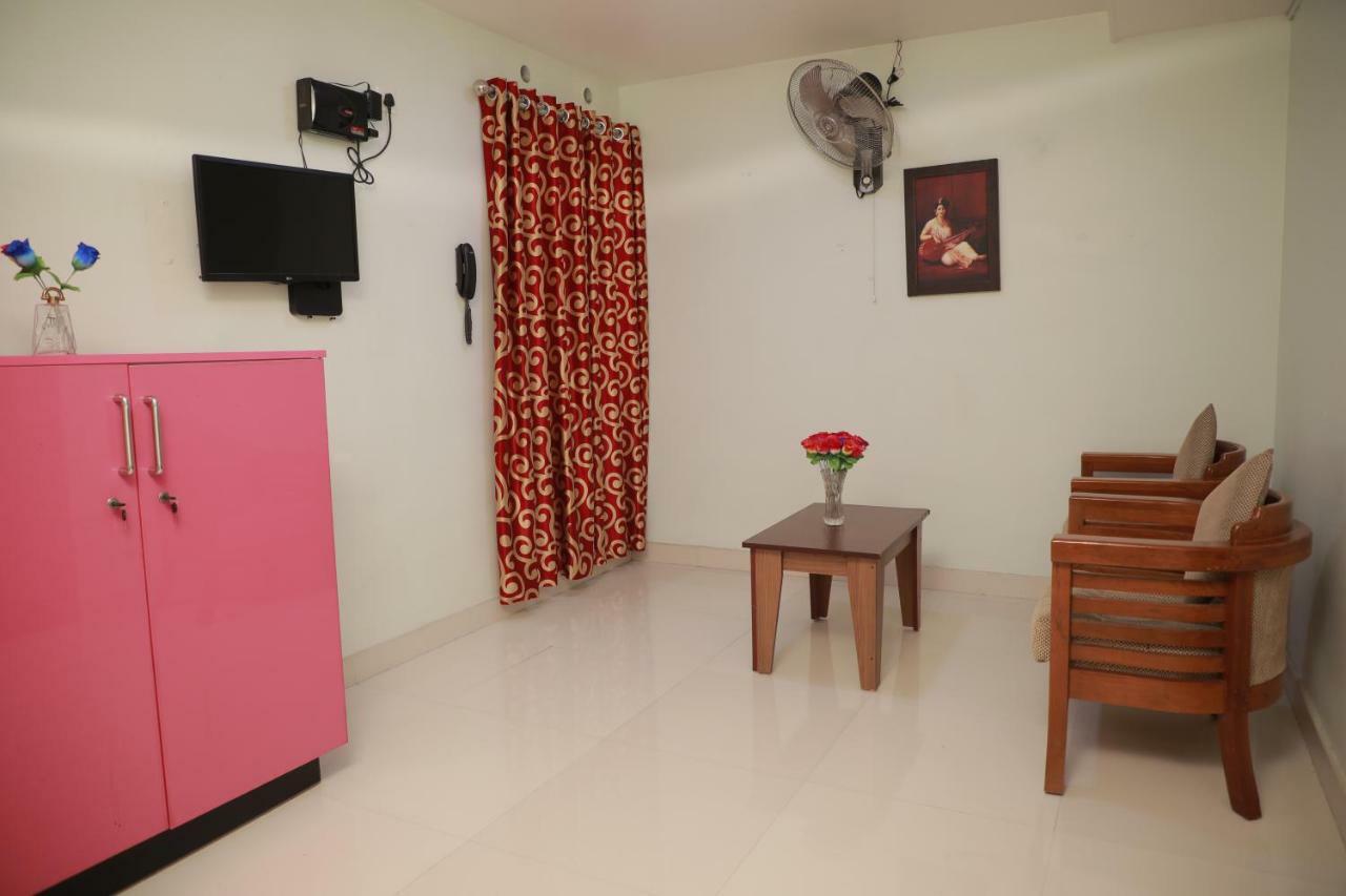 Pavithram Residency Bed & Breakfast Kollam Eksteriør bilde