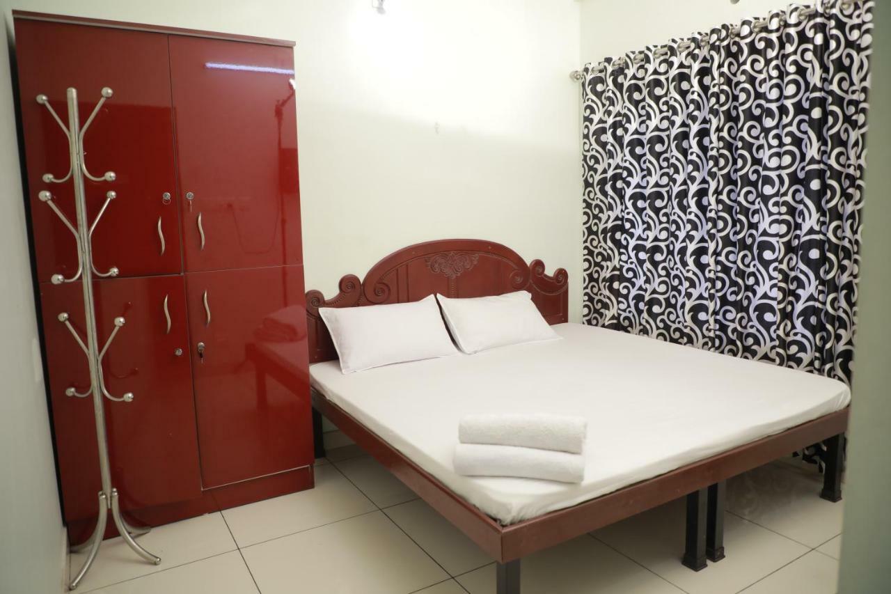 Pavithram Residency Bed & Breakfast Kollam Eksteriør bilde