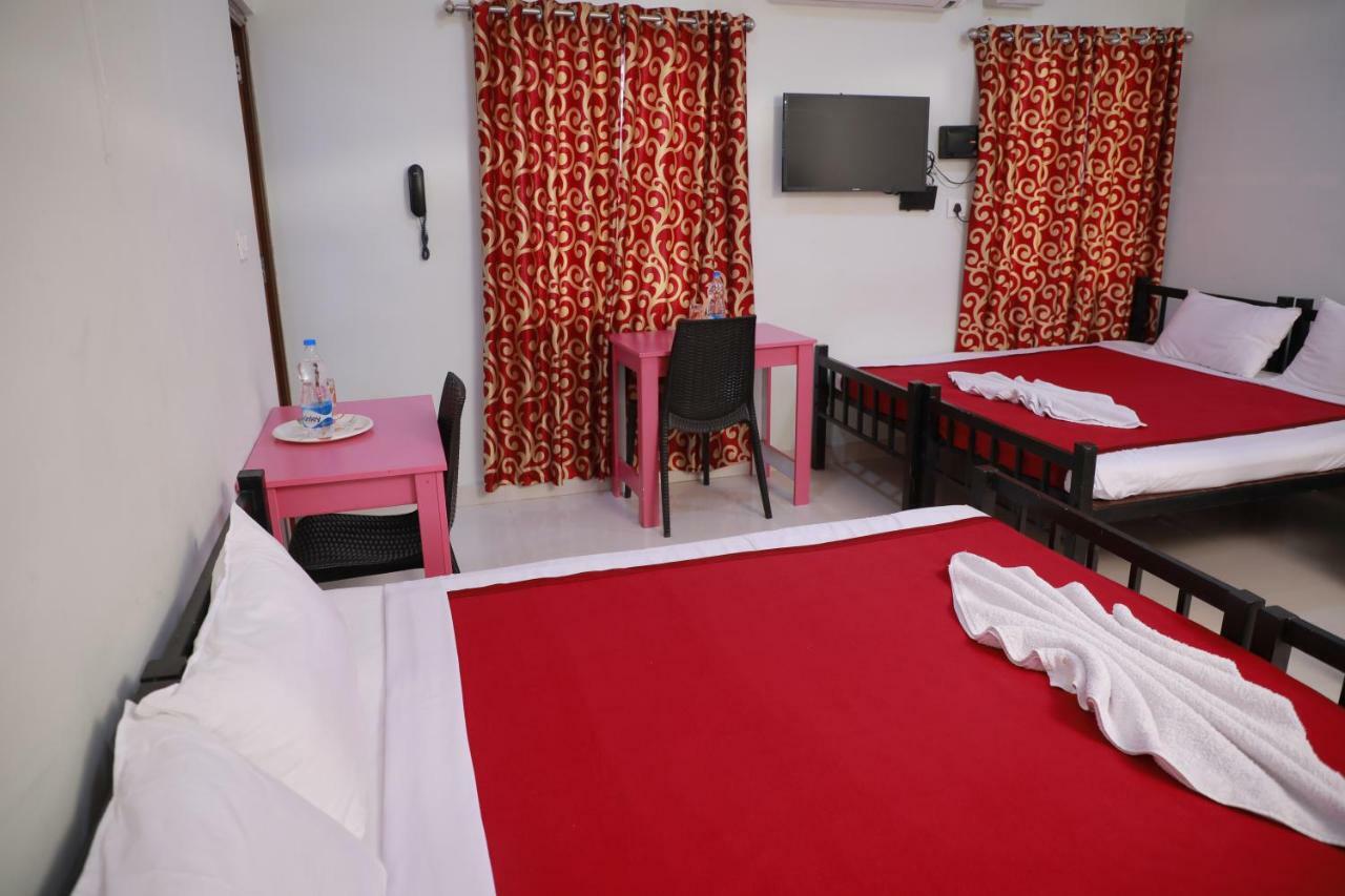Pavithram Residency Bed & Breakfast Kollam Eksteriør bilde
