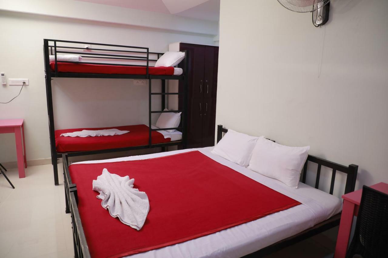 Pavithram Residency Bed & Breakfast Kollam Eksteriør bilde